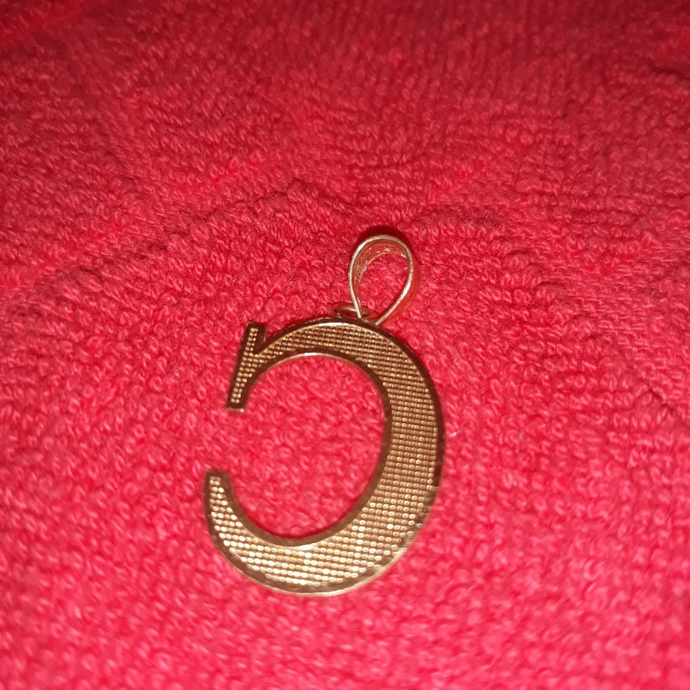 Women's or Men's 10K Gold Initial "C" Pendant - Picture 2 of 3